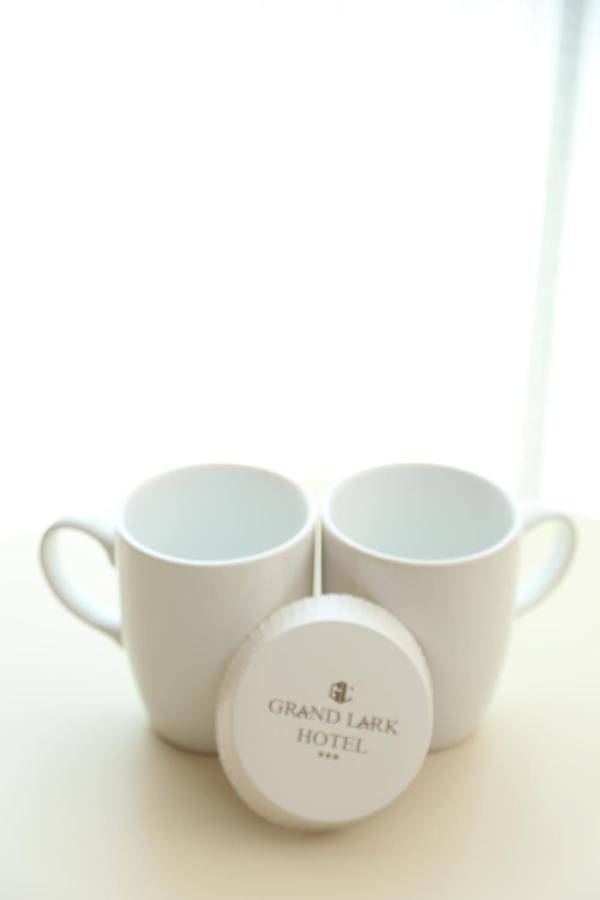 Otel Grand Lark อิสตันบูล ภายนอก รูปภาพ