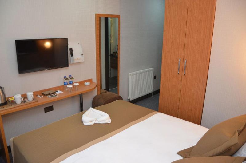 Otel Grand Lark อิสตันบูล ภายนอก รูปภาพ
