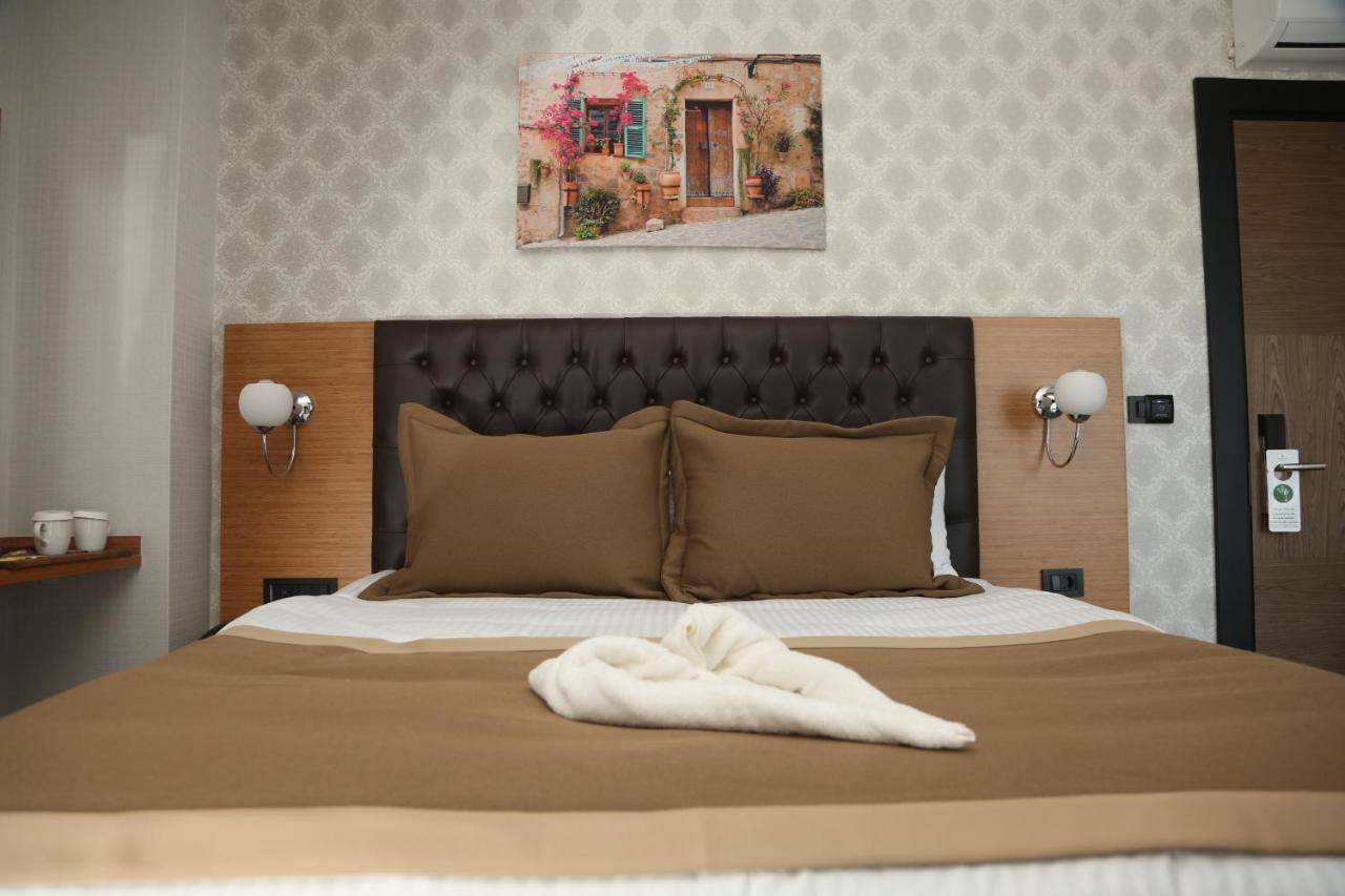 Otel Grand Lark อิสตันบูล ภายนอก รูปภาพ