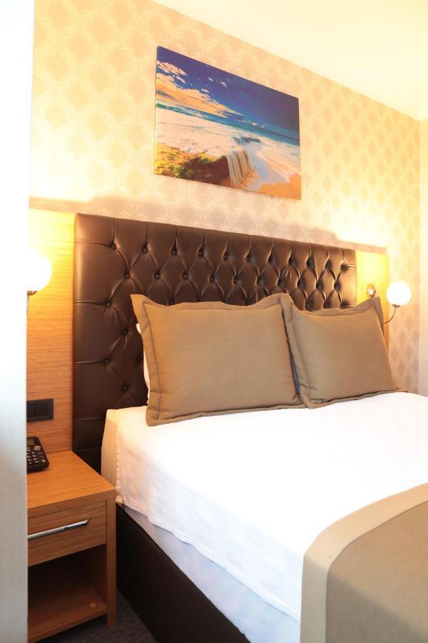 Otel Grand Lark อิสตันบูล ภายนอก รูปภาพ