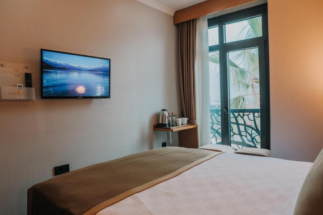 Otel Grand Lark อิสตันบูล ภายนอก รูปภาพ