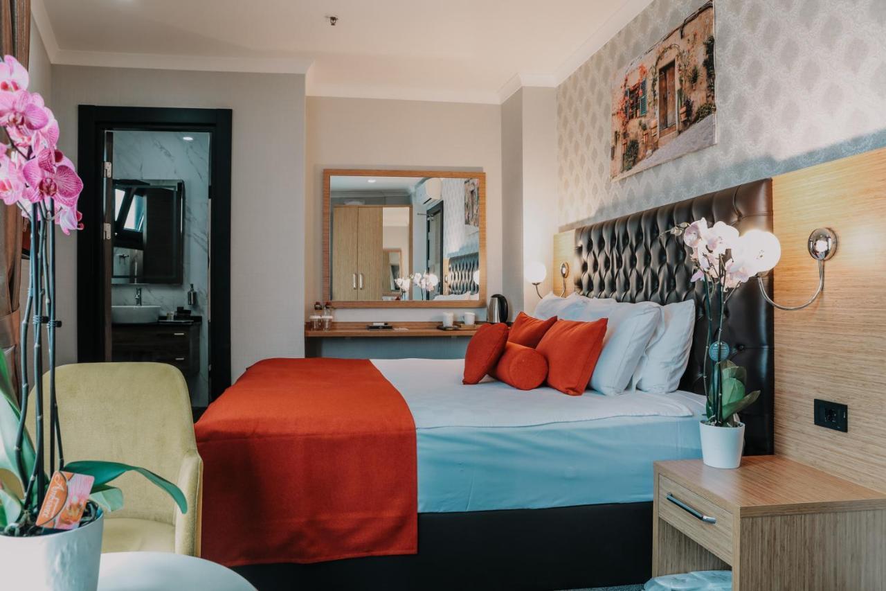 Otel Grand Lark อิสตันบูล ภายนอก รูปภาพ
